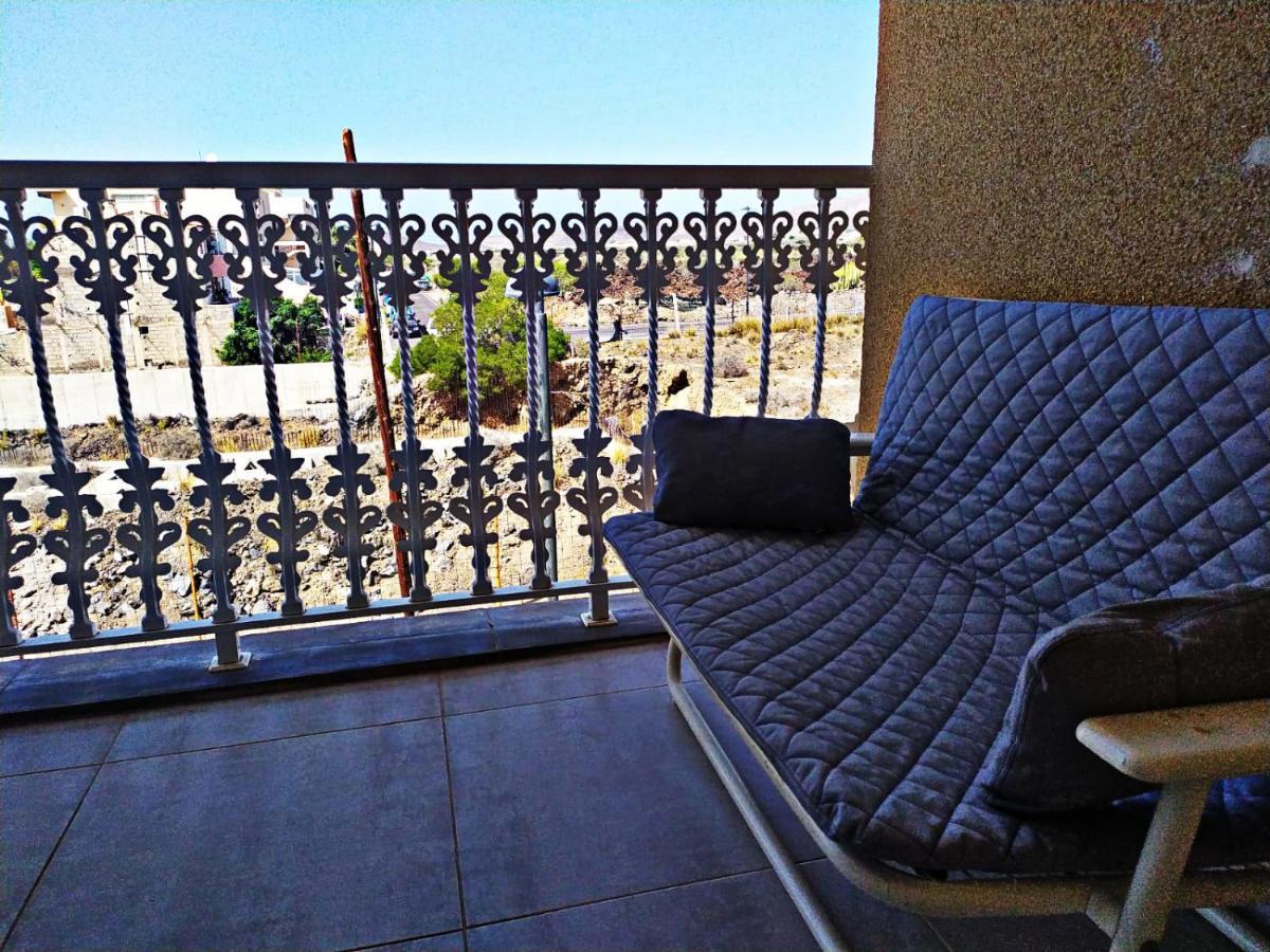 2 Bedroom Bright Apartment Tenerife Costa Del Silencio Exterior photo